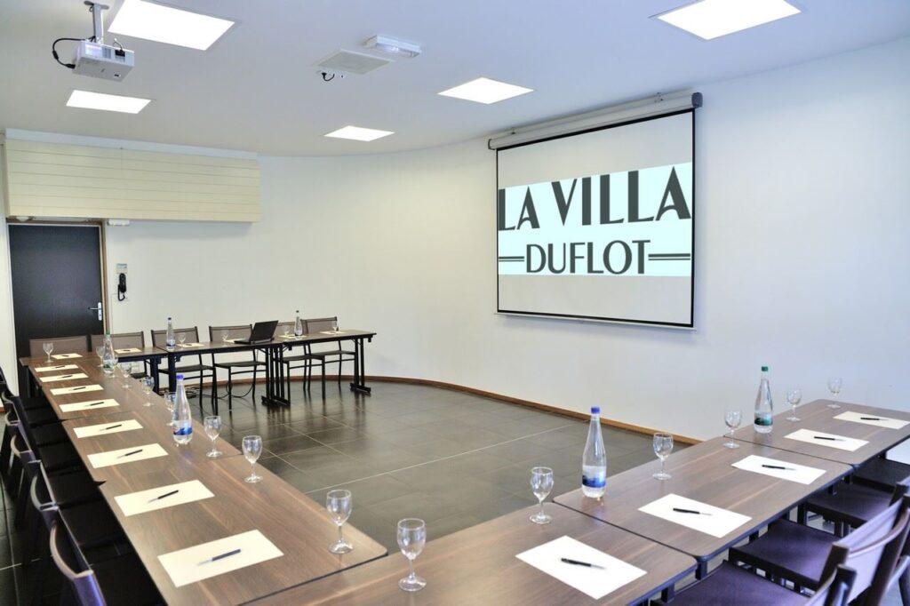 villa-duflot-1lieu1salle-hotel-restaurant-salle-de-seminaire.jpg