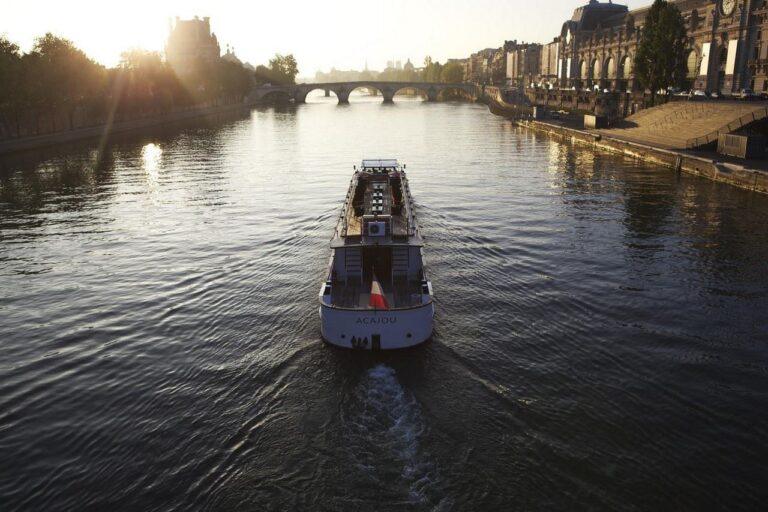 yachts-paris-1lieu1salle-yatchts-exterieur.jpg
