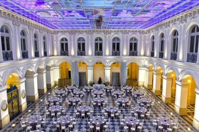 Bordeaux-Palais-de-la-Bourse-1lieu1salle-salle-de-conference.jpg