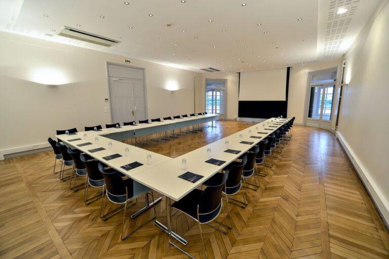 Bordeaux-Palais-de-la-Bourse-1lieu1salle-salle-de-conference-convention.jpg