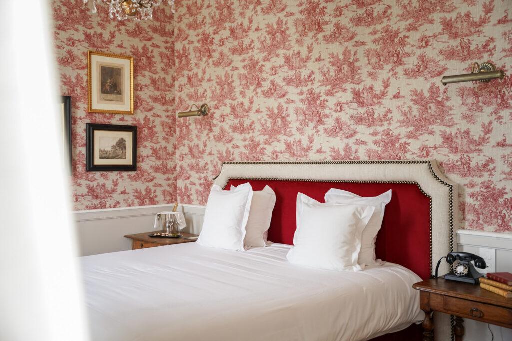 Chateau-Sainte-Sabine_ChambresSuites_3-©Maison-Kalos.jpg