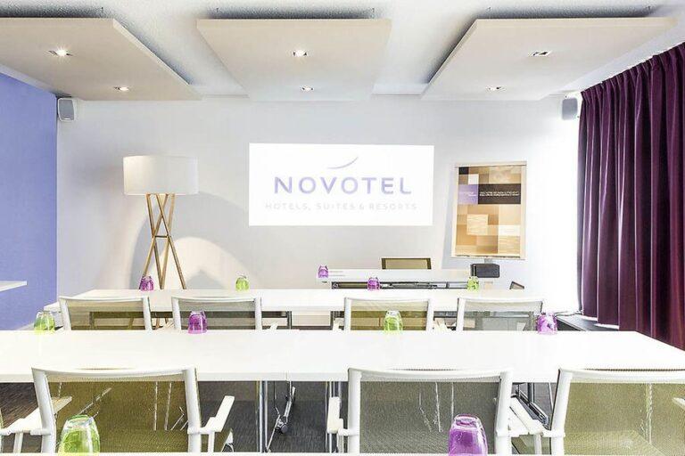 Novotel-Bordeaux-Lac-1lieu1salle-salle-de-seminaire.jpg