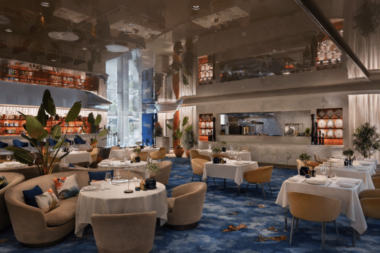 Scalini-Restaurant-Moquette-Bleu-IA-1.png