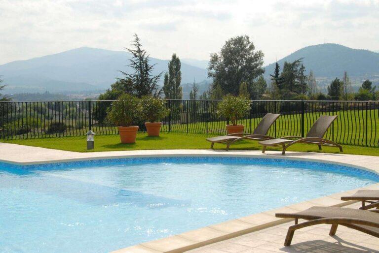 domaine-du-golf-saint-clair-1lieu1salle-convention-piscine.jpg
