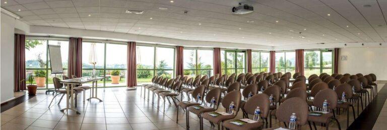 domaine-du-golf-saint-clair-1lieu1salle-salle-de-reunion.jpg