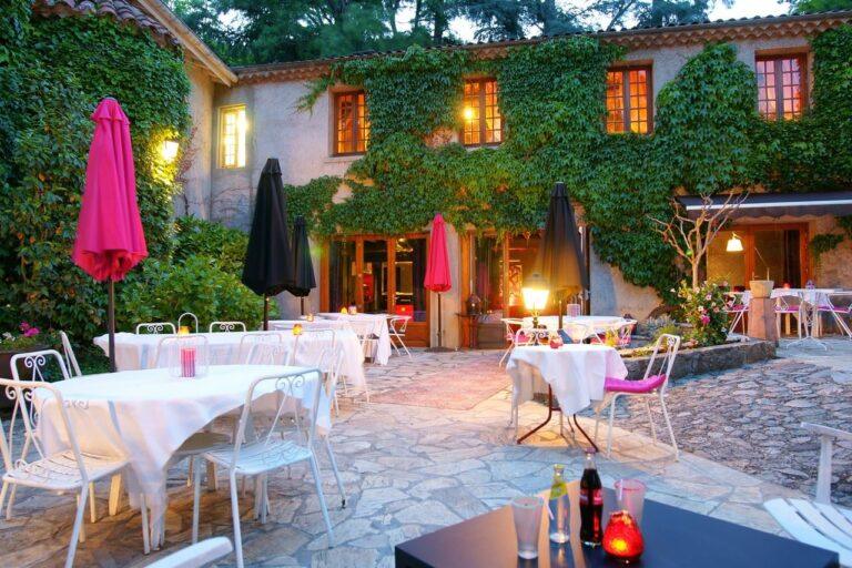 hotel-best-western-la-gentilhommiere-1lieu1salle-seminaire-terrasse.jpg