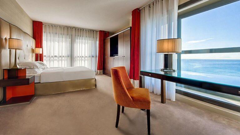 hyatt-regency-nice-palais-de-la-mediterranee-1lieu1salle-suite.jpg