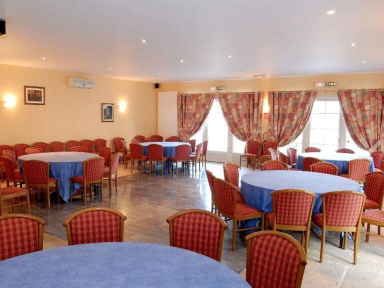 hotel-aux-maisons-1lieu1salle-evenement.jpg