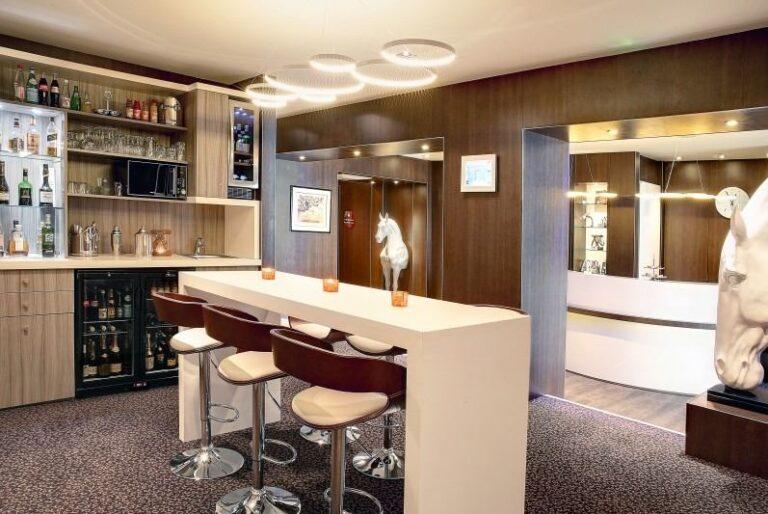 hotel-de-la-poste-1lieu1salle-bar-restaurant-conference.jpg