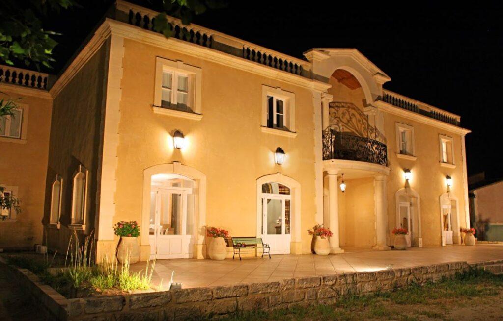 mas-des1lieu1salle-seminaire-hotel-restaurant-booking-events-event-events.jpg