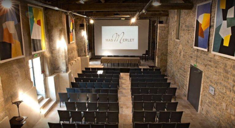 mas-merlet-1lieu1salle-seminaire-hotel-restaurant-reunion-booking-events-seminaires-salle-reunion.jpg