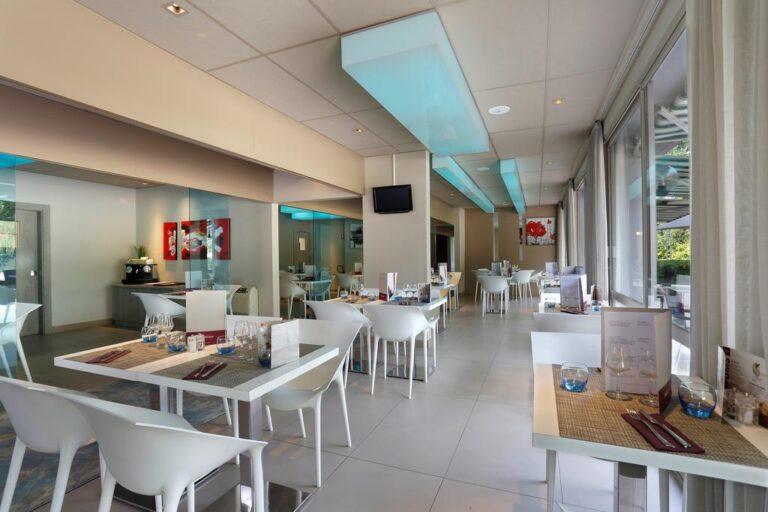 mercure-brive-1lieu1salle-hotel-restaurant.jpg
