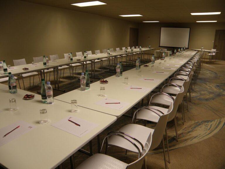 mercure-brive-1lieu1salle-hotel-restaurant-salle-de-seminaire.jpg