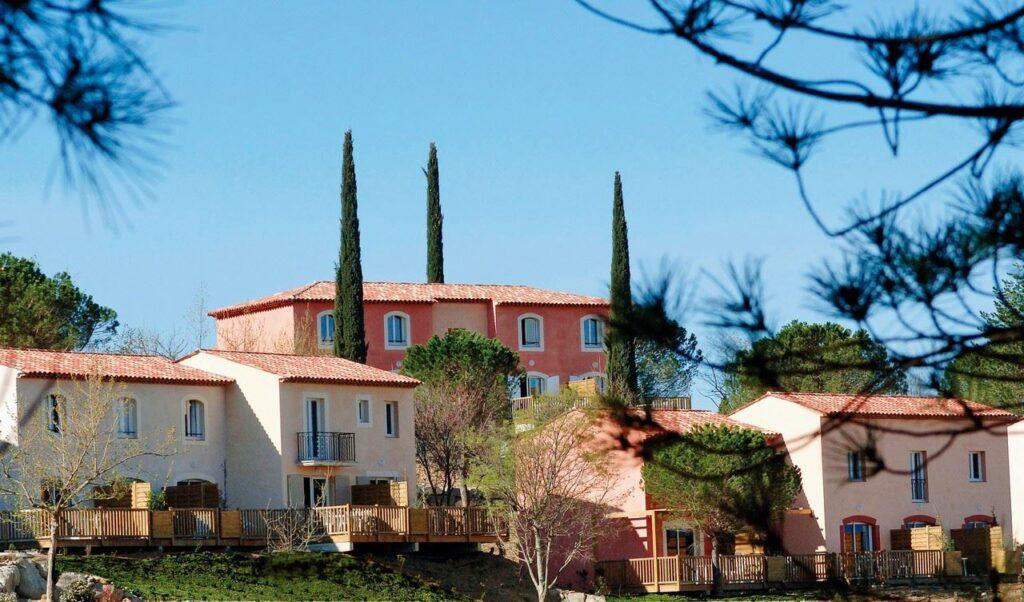 village-le-rouret-ardeche-1lieu1salle-seminaire-exterieur.jpg