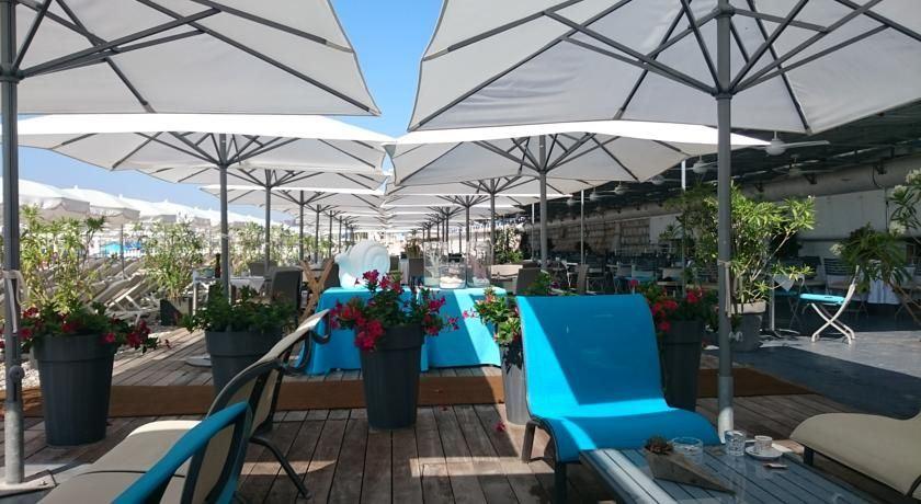 westminster-hotel-spa-nice-1lieu1salle-reunion-terrasse.jpg