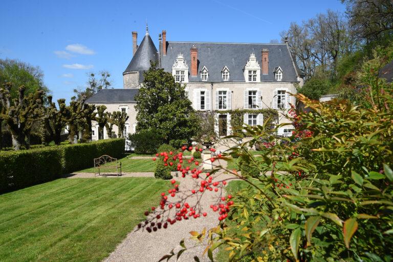 CHATEAU-COTE-COUR-scaled-1.jpg