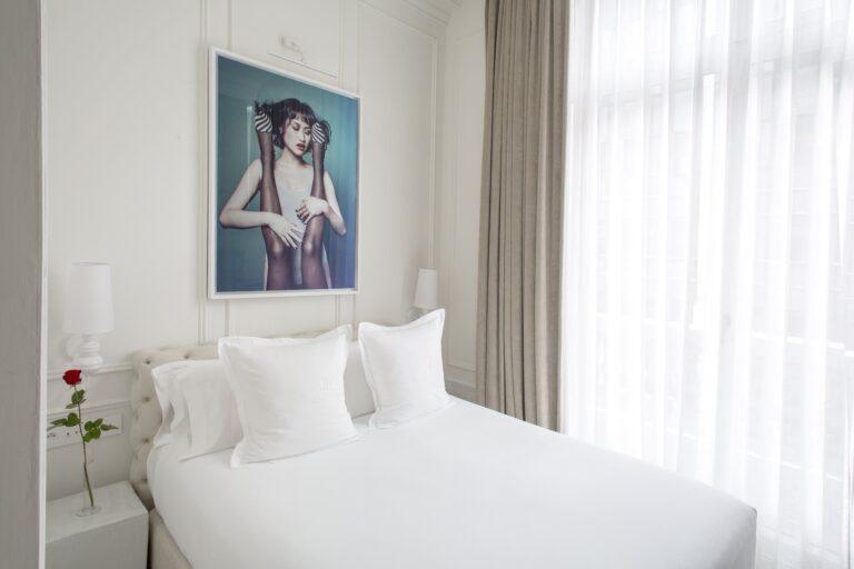 AK_PARAB_Guestroom_SuperiorQueen003-min.jpg