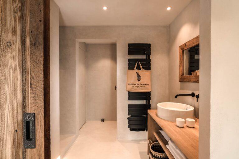 Chambre-charme-superieure-5-scaled-1.jpg