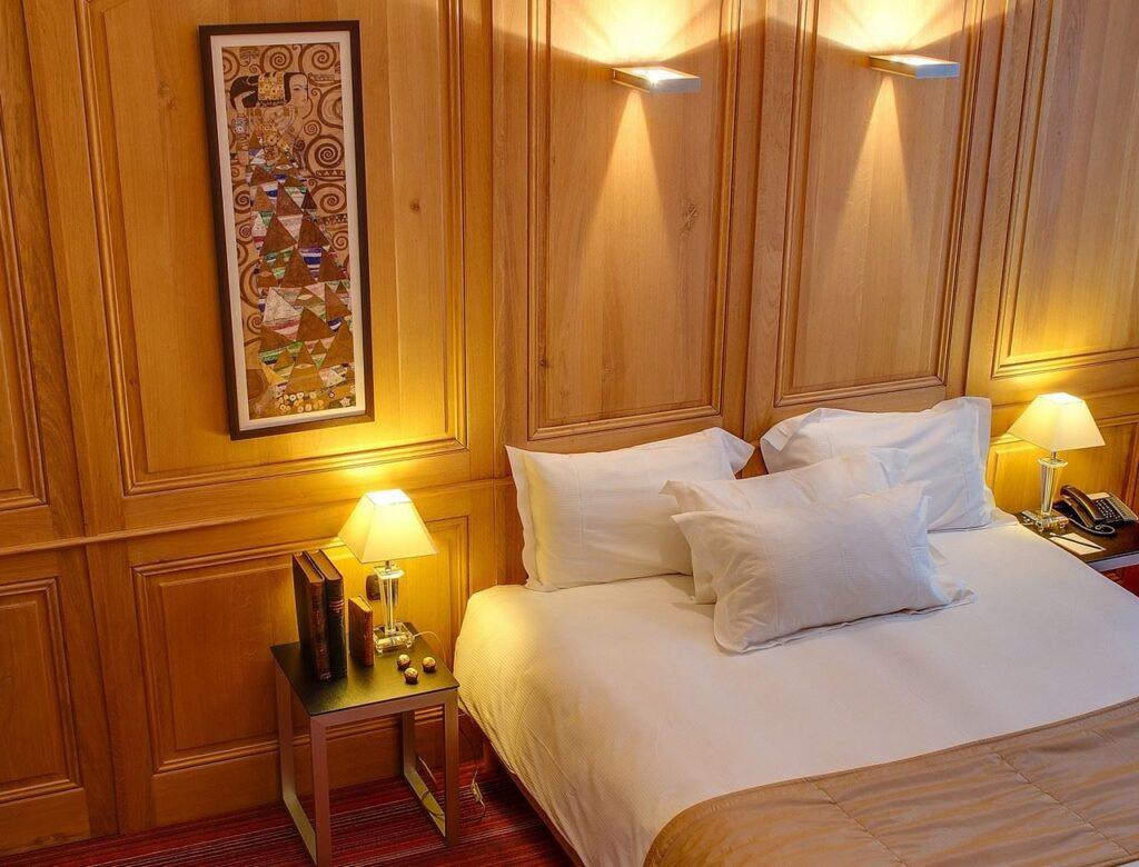 Tradition_Room2.jpg