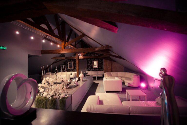 RECEPTIONS_lounge.jpg