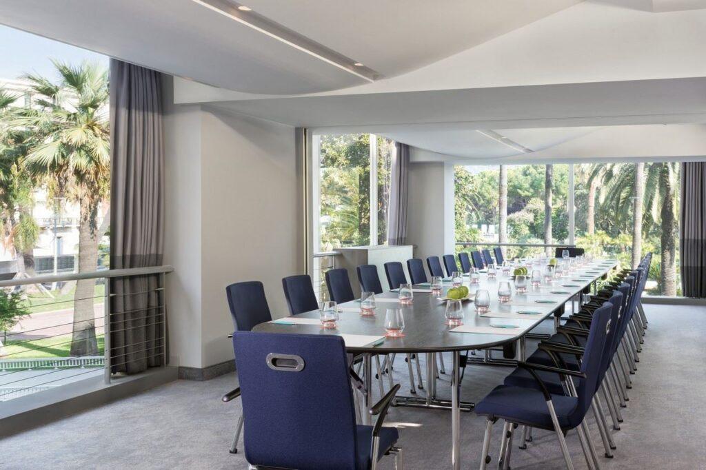 SAINT-PAUL-DE-VENCE-Boardroom.jpg