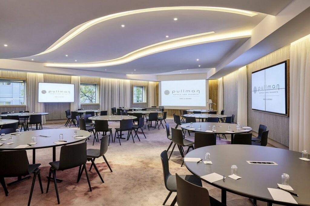 Salon-Esplanade-style-cabaret.jpg