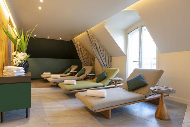 Spa-Massage-MGallery-Le-Louis-Versailles.jpg