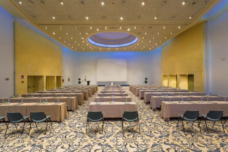 ayre-hotel-sevilla-1lieu1salle-meeting.jpg