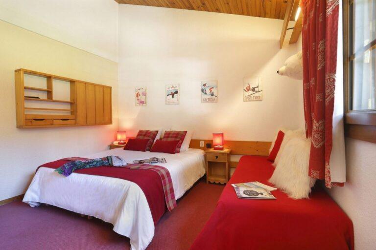 familly-room-double-use-2.jpg