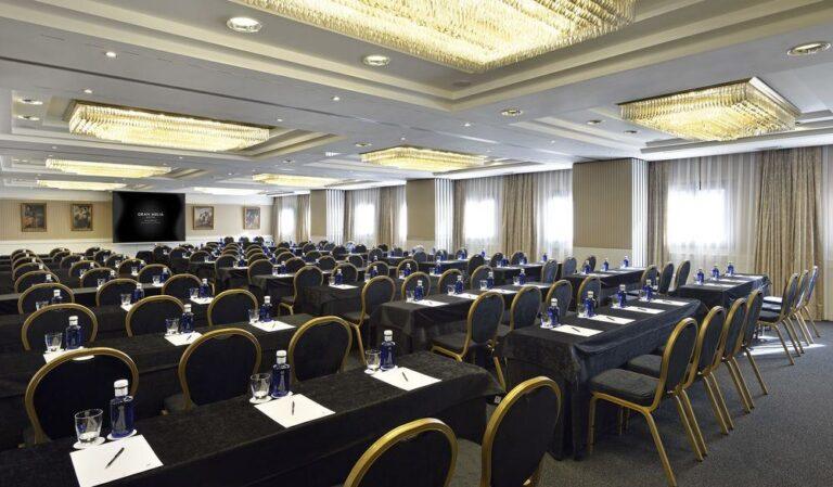 gran-melia-victoria-1lieu1salle-convention.jpg