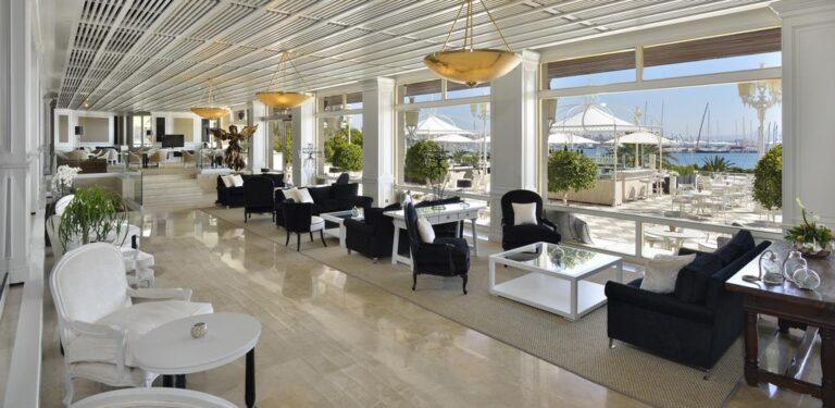 gran-melia-victoria-1lieu1salle-reunion.jpg
