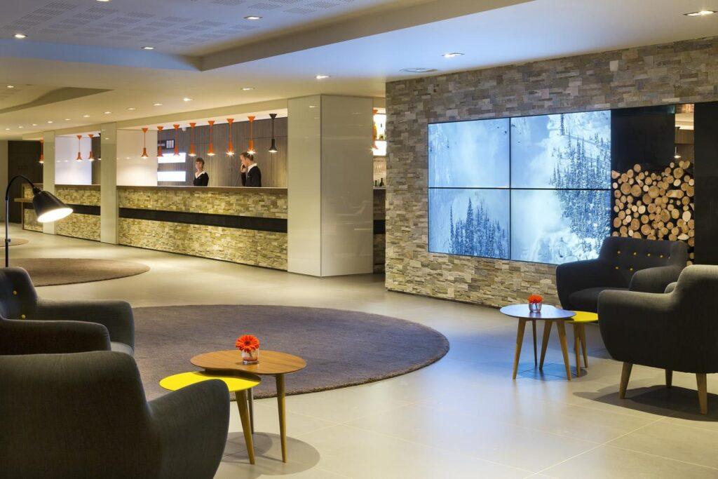 heliopic-hotel-spa-1lieu1salle-seminaire.jpg