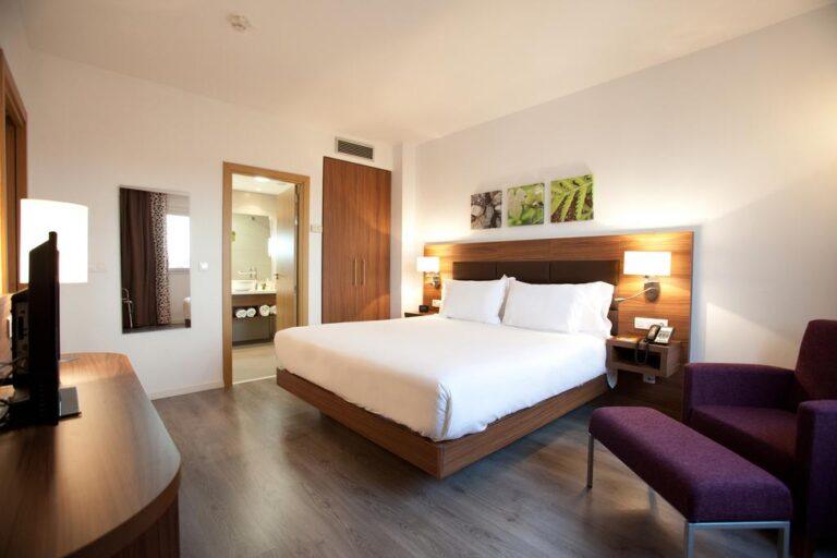 hilton-garden-inn-malaga-1lieu1salle-convention.jpg
