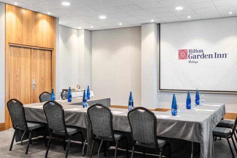hilton-garden-inn-malaga-1lieu1salle-meetings.jpg