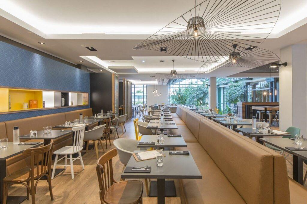 restaurant2.jpg