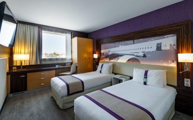 1402-05_holidayinn_blagnac_chambre_2_HD.jpg