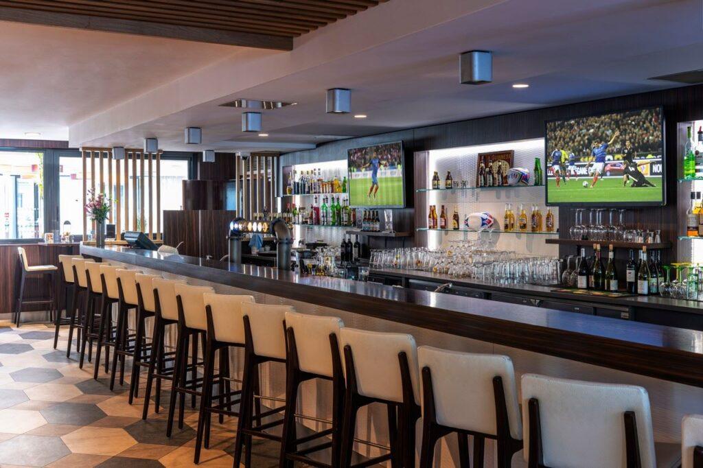 1906-03_12_holidayinn_toulouseairport_hd.jpg