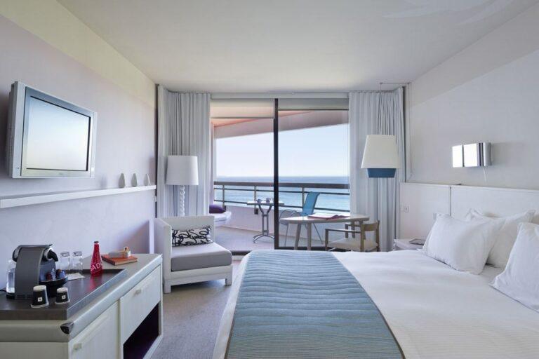 CHAMBRE-VUE-MER.jpg