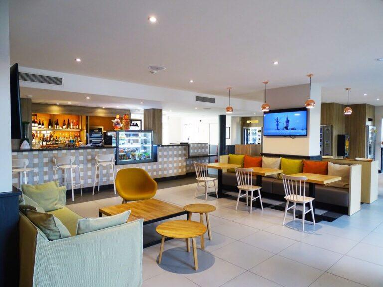 Campanile-Bar1.jpg