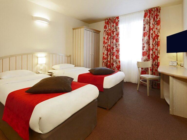 Campanile-Room-Twin1.jpg
