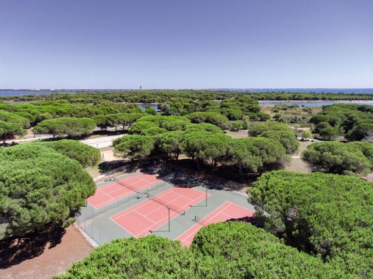 Courts-de-tennis.jpg
