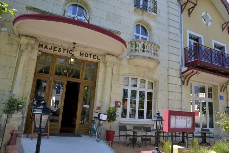 Exterieur-MAJESTIC-HOTEL-2.jpg