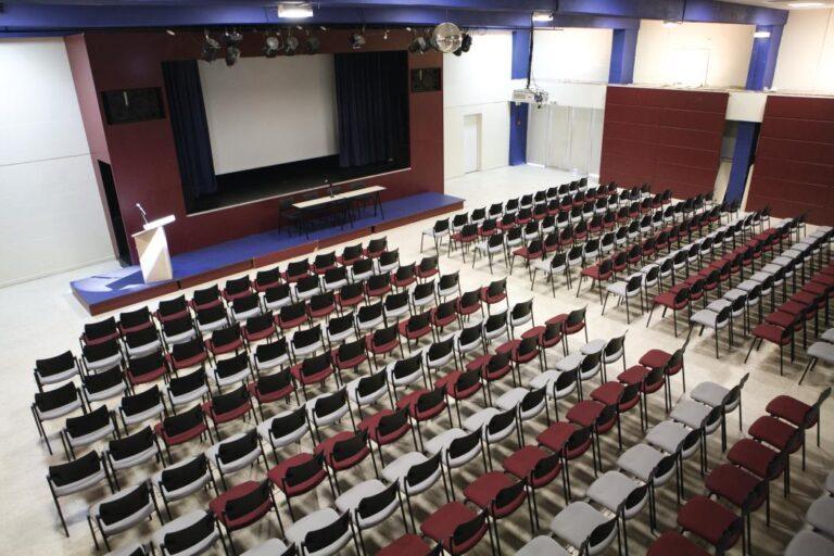 Le-Ponant-salle-pleniere-les-3-fontaines.jpg