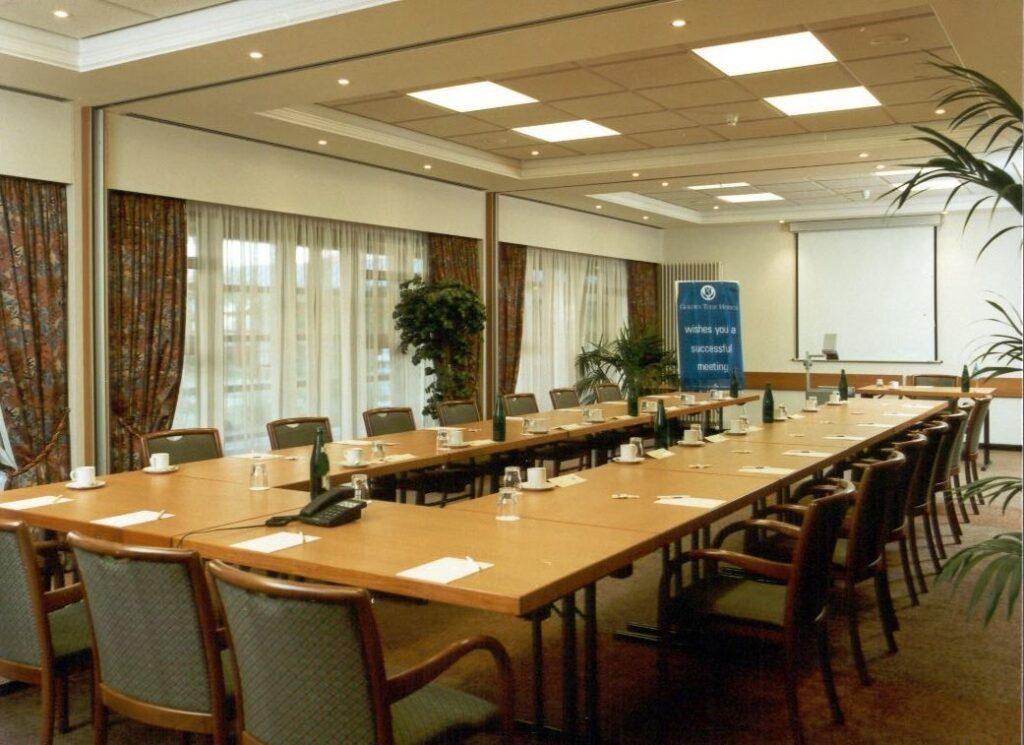 Meeting-room-GIOVANNI.jpg
