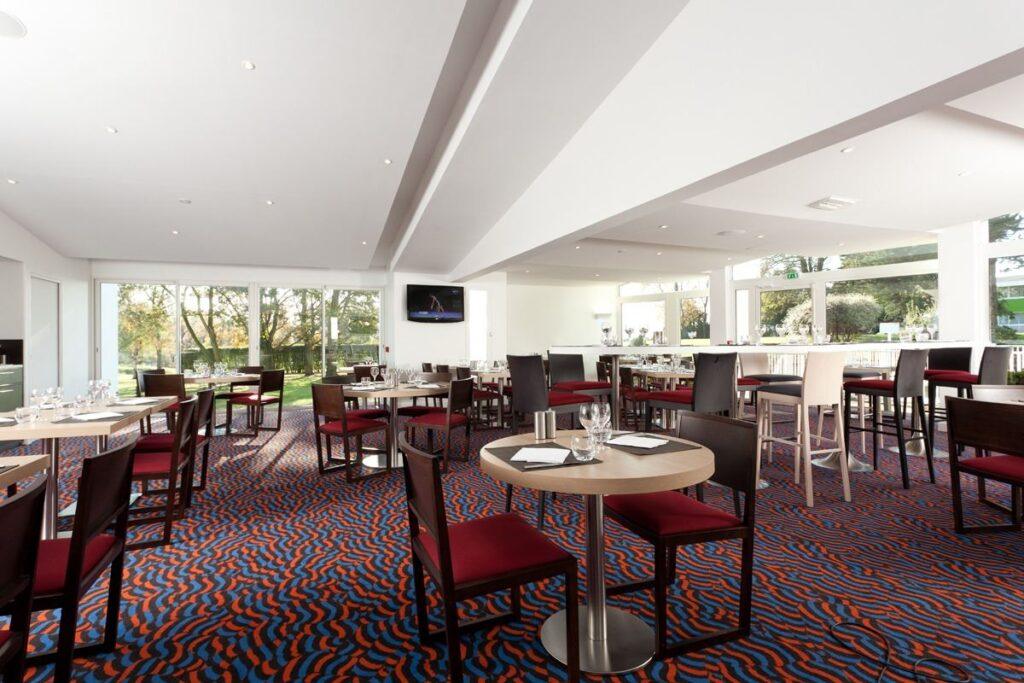 Restaurant-5.jpg