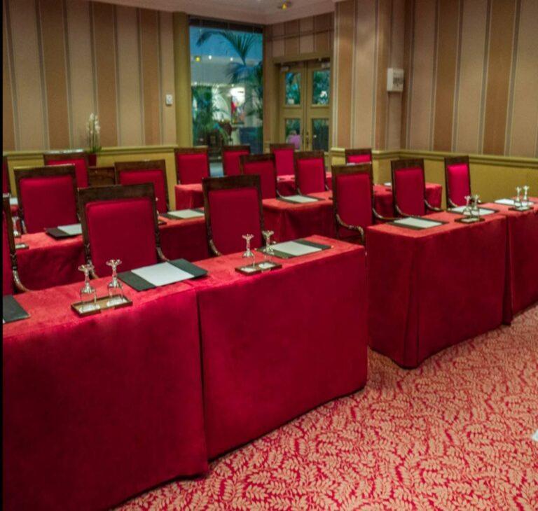 Salle-de-reunion-Dispo-classe.jpg