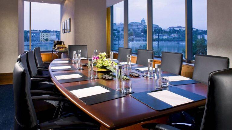 budapest-marriott-1lieu1salle-convention.jpg