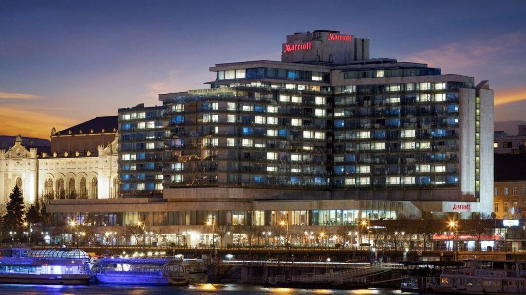 budapest-marriott-1lieu1salle-events.jpg