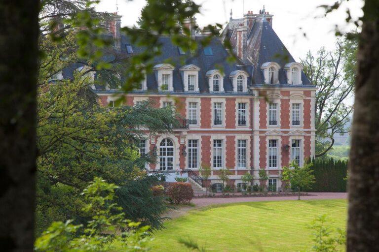 chateau-cazine-1lieu1salle-reunions.jpg