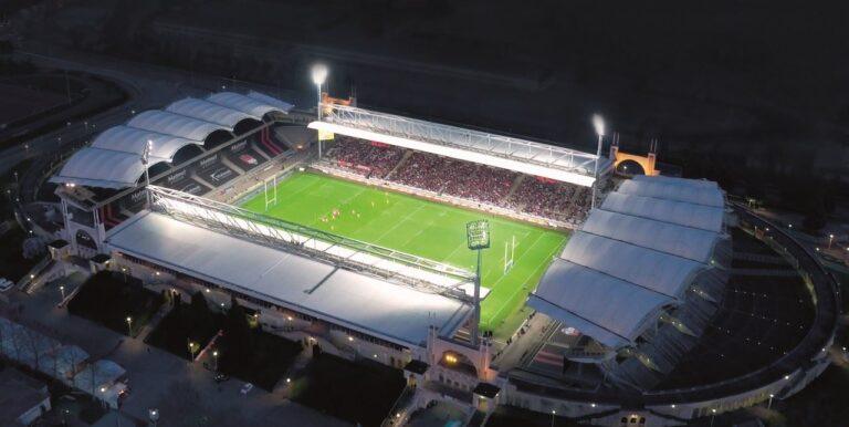 double-page-Matmut-Stadium@GL-events_CMJN-300-dpi-26-cm.jpg